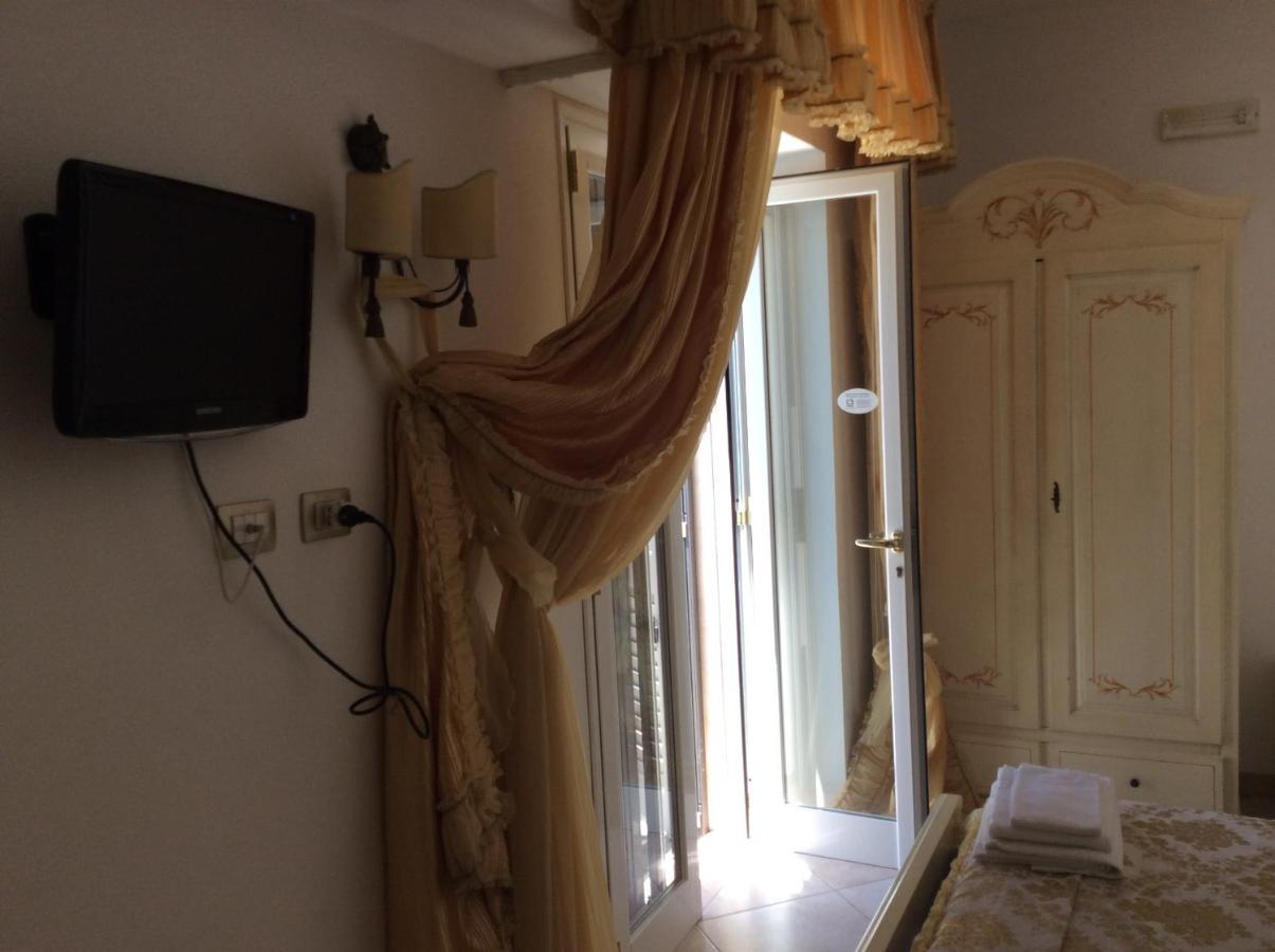 B&B Delle Rose Maruggio Exterior foto